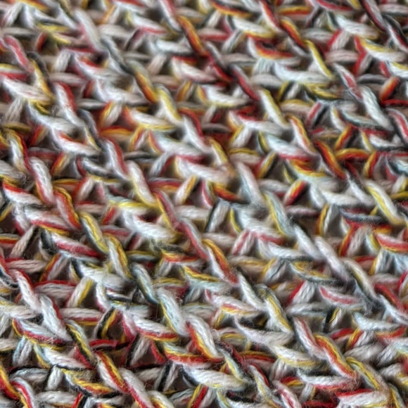 Marled Multicolor Crewneck Pullover Sweater with Split Back Openings, size M - Picture 4 of 8